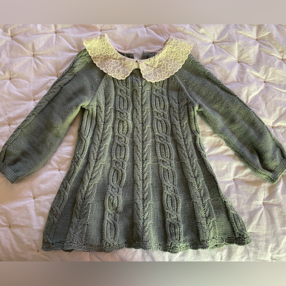 Max Studio sage green sweater dress w lace collar